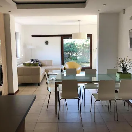 Schoenes Fuer 7 Personen Und 1 Kind By Interhome * Gąski