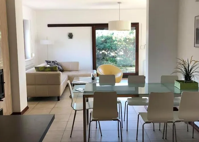 Schoenes Fuer 7 Personen Und 1 Kind By Interhome * Gąski